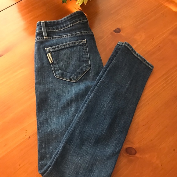 ✨Like New✨Paige Skyline Ankle Peg Jeans - Picture 3 of 7